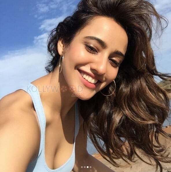 Bollywood Actress Neha Sharma Sexy Pictures