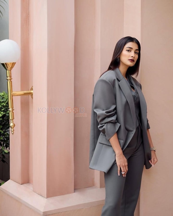 Boss Beauty Pooja Hegde in a Grey Three Piece Suit Pictures 06