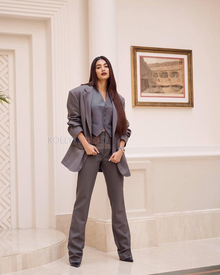 Boss Beauty Pooja Hegde in a Grey Three Piece Suit Pictures 07