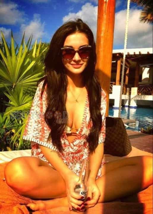 British Actress Amy Jackson Sexy Pictures