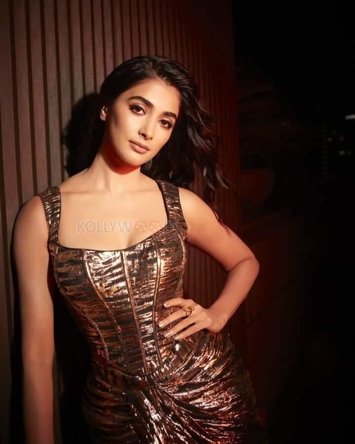 Charismatic Pooja Hegde Photoshoot Pictures 07