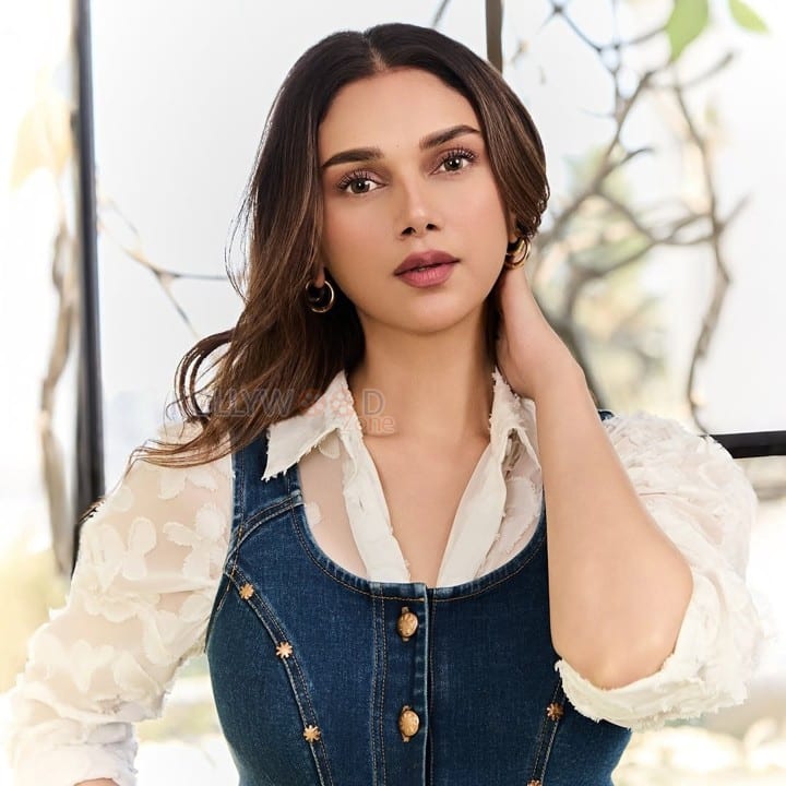 Chic Aditi Rao Hydari in a Stylish Denim Dungaree Pictures 06