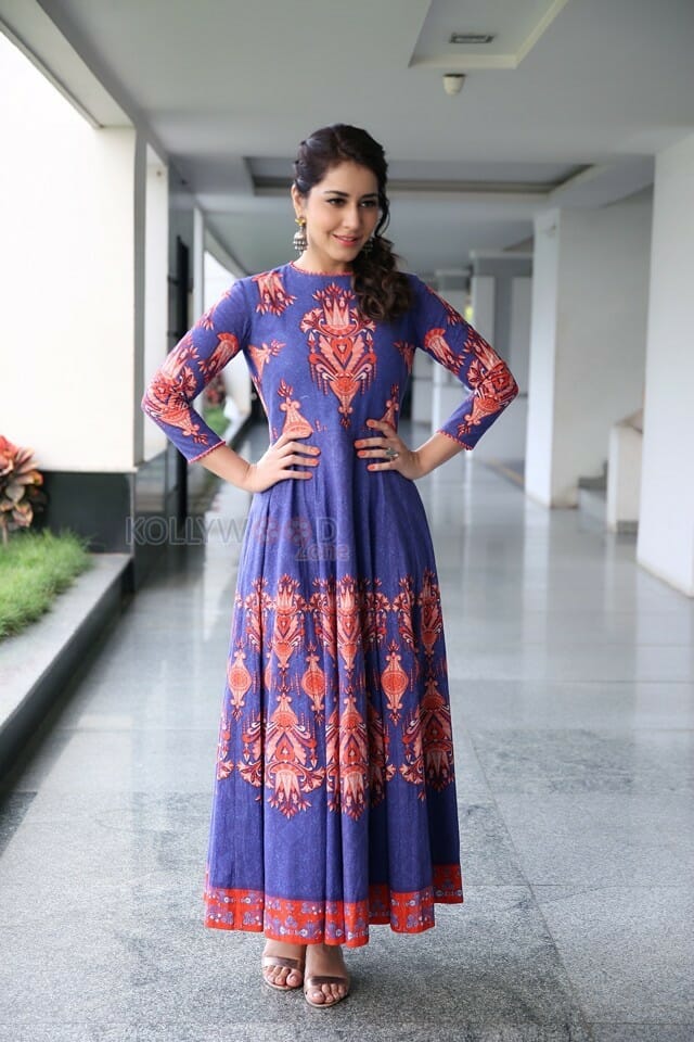 Cute Raashi Khanna Latest Photo Shoot Stills