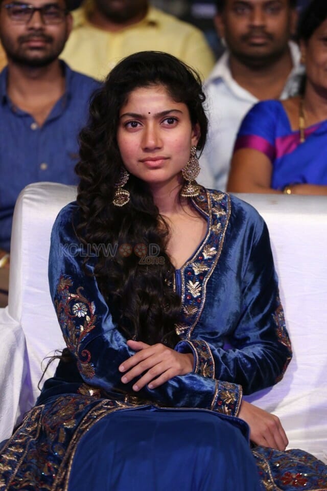 Cute Sai Pallavi Photos