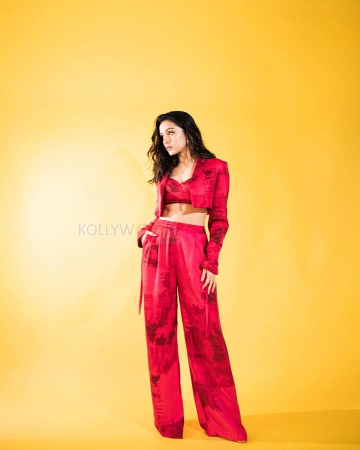 Dazzling Shraddha Kapoor in a Red Three Piece Pant Suit with a Matching Bralette Pictures 01