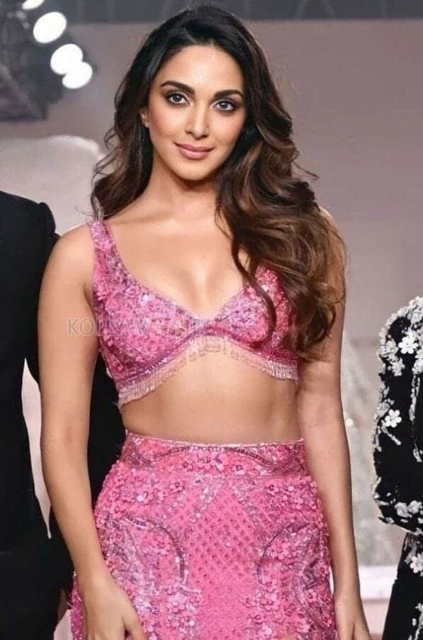 Desi Barbie Kiara Advani Photoshoot Stills 06