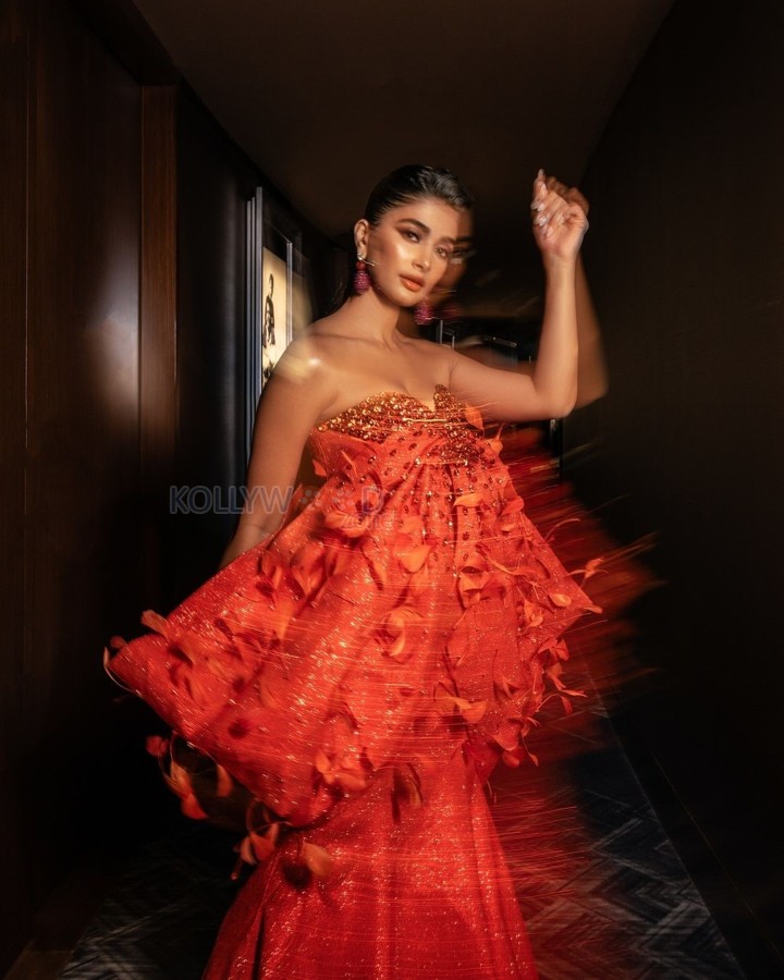 Deva Heroine Pooja Hegde in an Orange Sequined Gown Photos 03