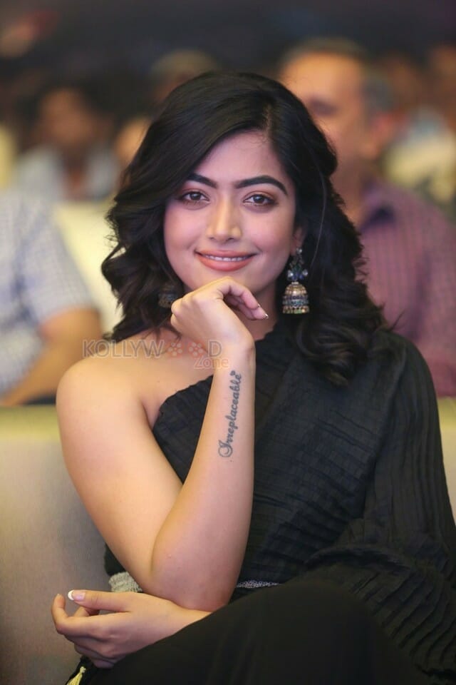 Devadas Heroine Rashmika Mandanna Photos