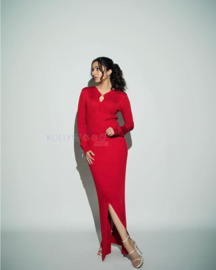 Elegant Shraddha Kapoor in a Red Slit Bodycon Dress Photos 03