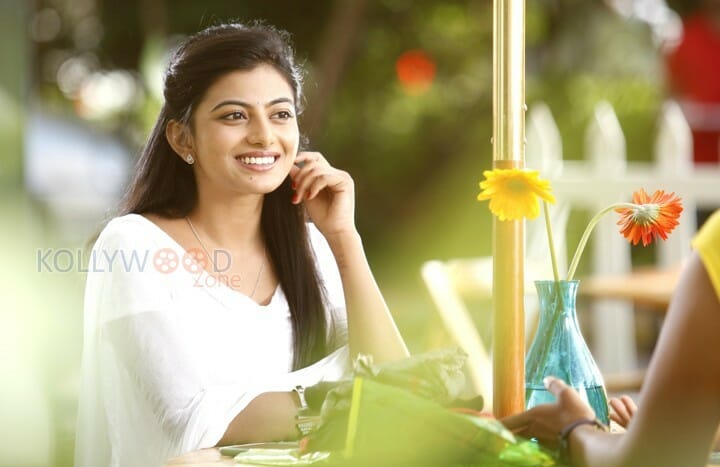 Enakku Innoru Per Irukku Movie Heroine Anandhi Pictures