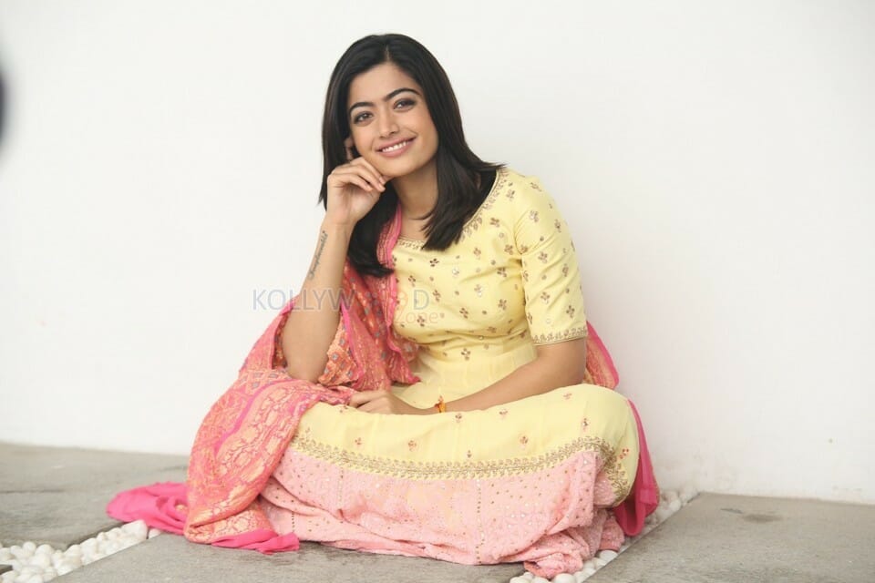 Geetha Govindam Heroine Rashmika Mandanna Photos