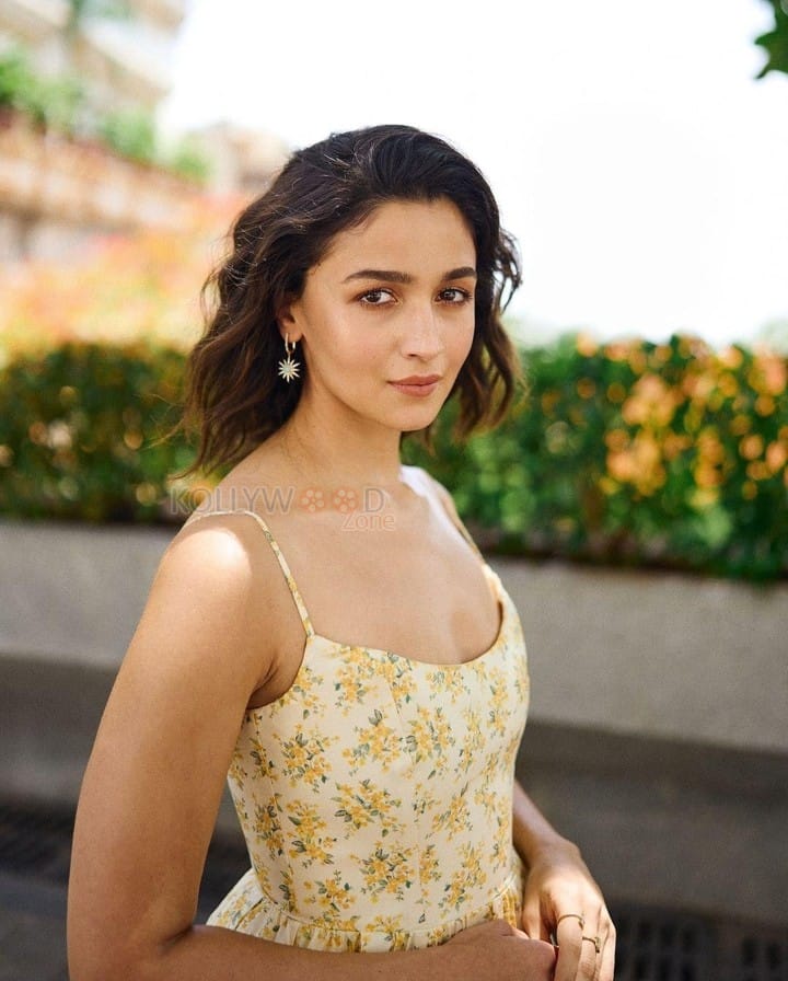 Glam Beauty Alia Bhatt in a Vibrant Yellow Floral Maxi Dress Photos 04