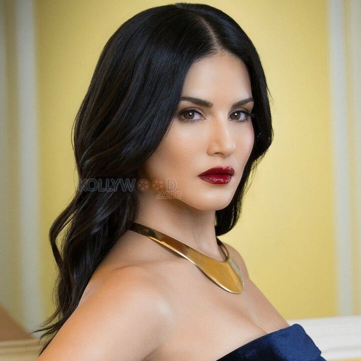 Glamour Actress Sunny Leone New Pictures