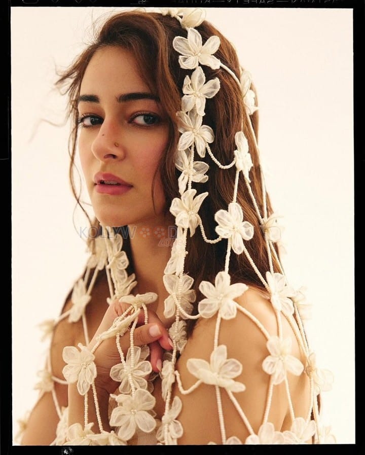 Gorgeous Ananya Panday in an Off Shoulder Flower Dress with a Cream Coloured Saree Photos 06