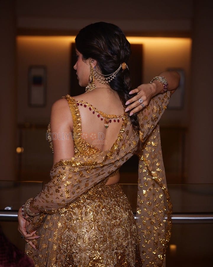 Gorgeous Janhvi Kapoor in a Embellished Gold Lehenga at Anant Ambani and Radhika Merchant Wedding Photos 02