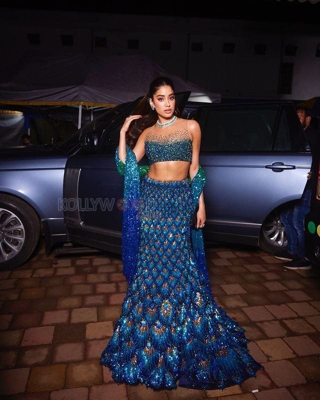 Gorgeous Janhvi Kapoor in a Shimmery Lavender Mini Dress at Ambani Merchant Sangeet After Party Photos 01