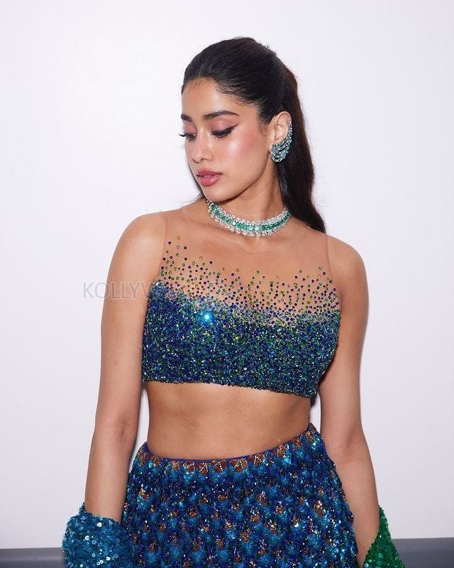 Gorgeous Janhvi Kapoor in a Shimmery Lavender Mini Dress at Ambani Merchant Sangeet After Party Photos 03