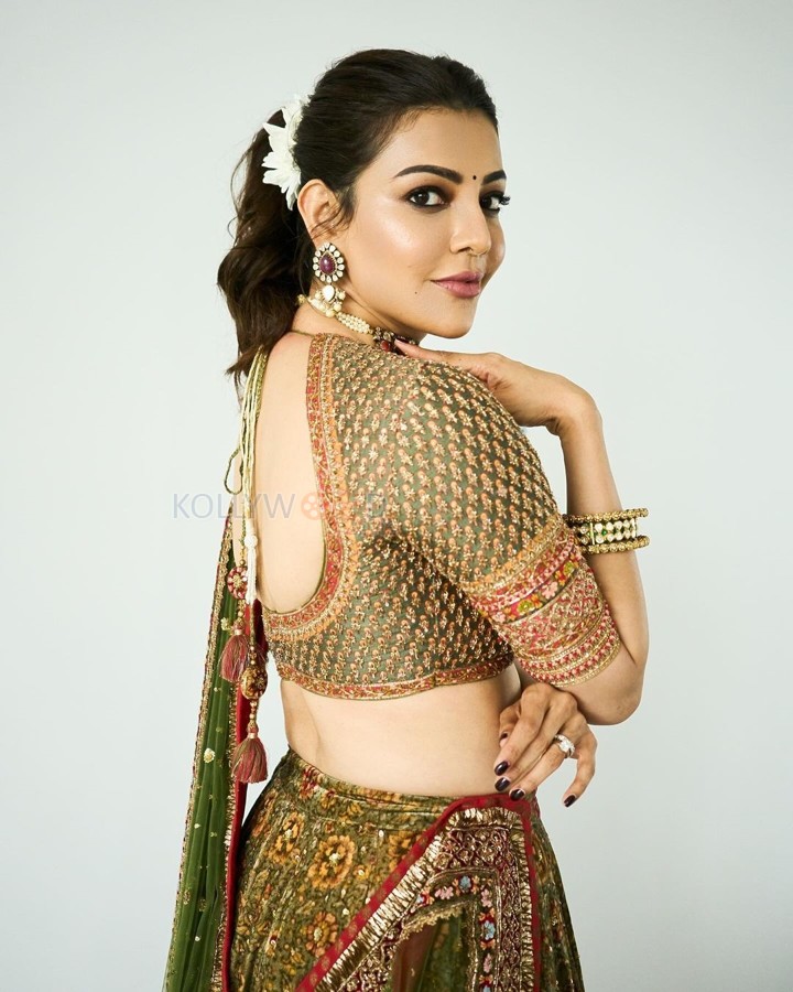 Gorgeous Kajal Aggarwal in an Embroidered Lehenga at Ambani Wedding Pictures 08