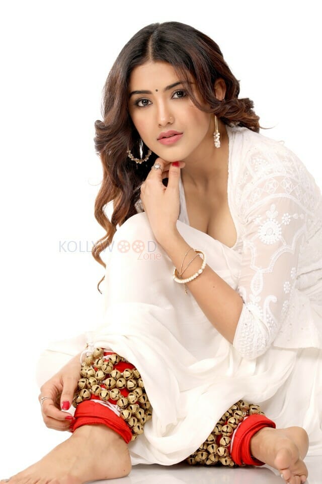 Gorgeous Malvika Sharma Photoshoot Stills