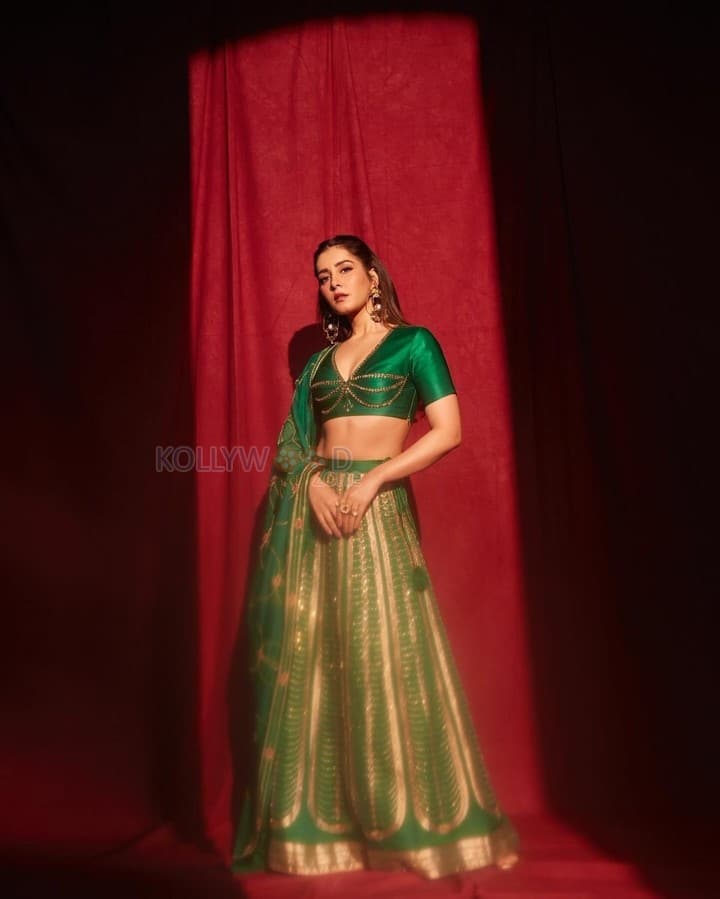 Gorgeous Raashii Khanna in a Green Designer Lehenga Pictures 08