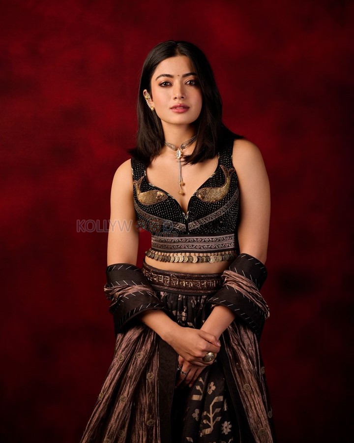 Gorgeous Rashmika Mandanna in a Black and Gold Lehenga Choli Photos 07