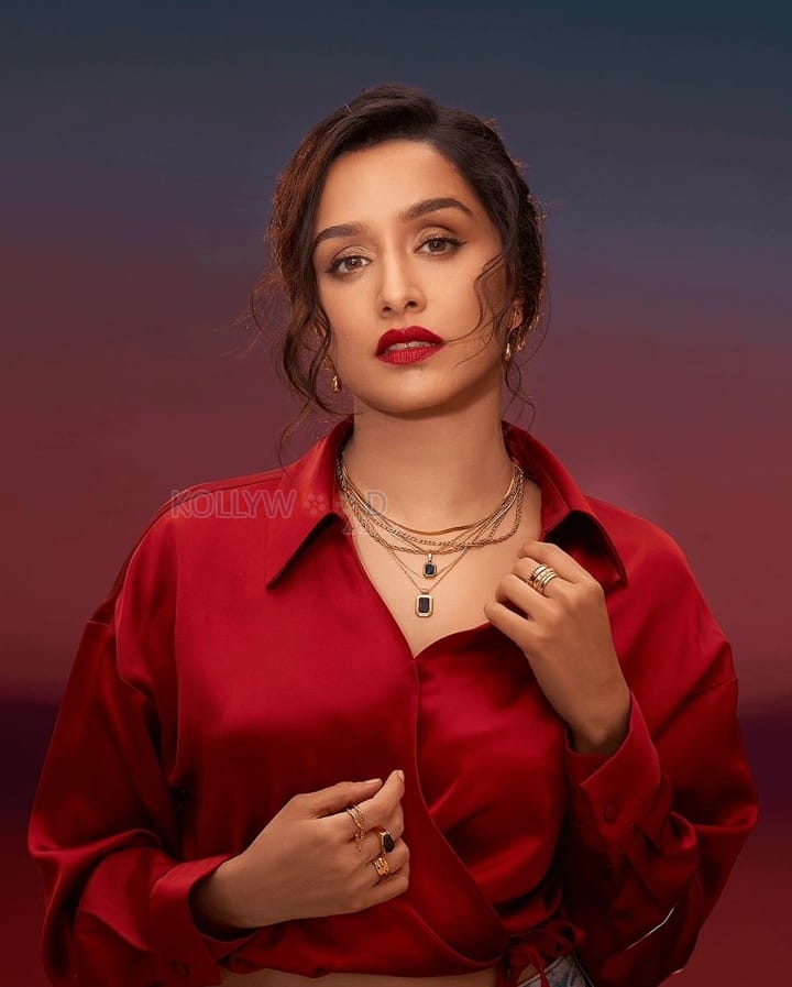 Gorgeous Shraddha Kapoor in a Red Satin Top with Red Lipstick Pictures 04