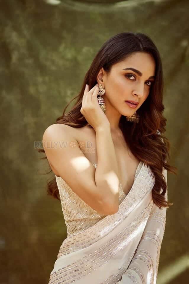 Guilty Actress Kiara Advani Photos 03