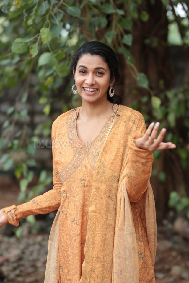 Heroine Priya Bhavani Shankar at Demonte Colony 2 Pre Release Event Photos 06