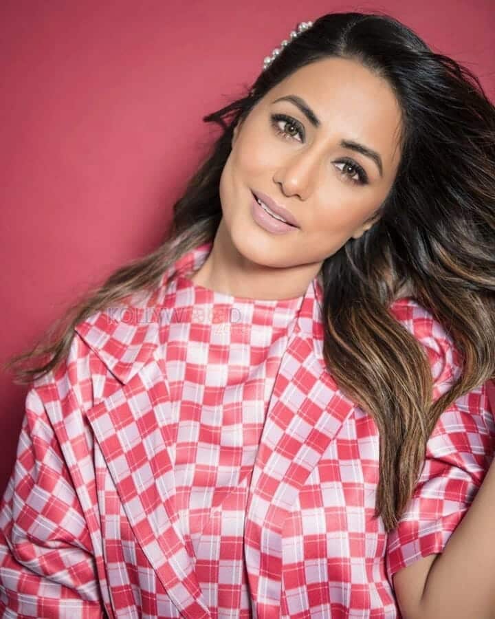 Hindi Actress Hina Khan Photos 07