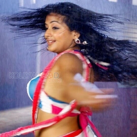 Hot Priyamani Stills