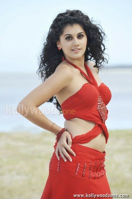 Hot Taapsee Pannu Pictures