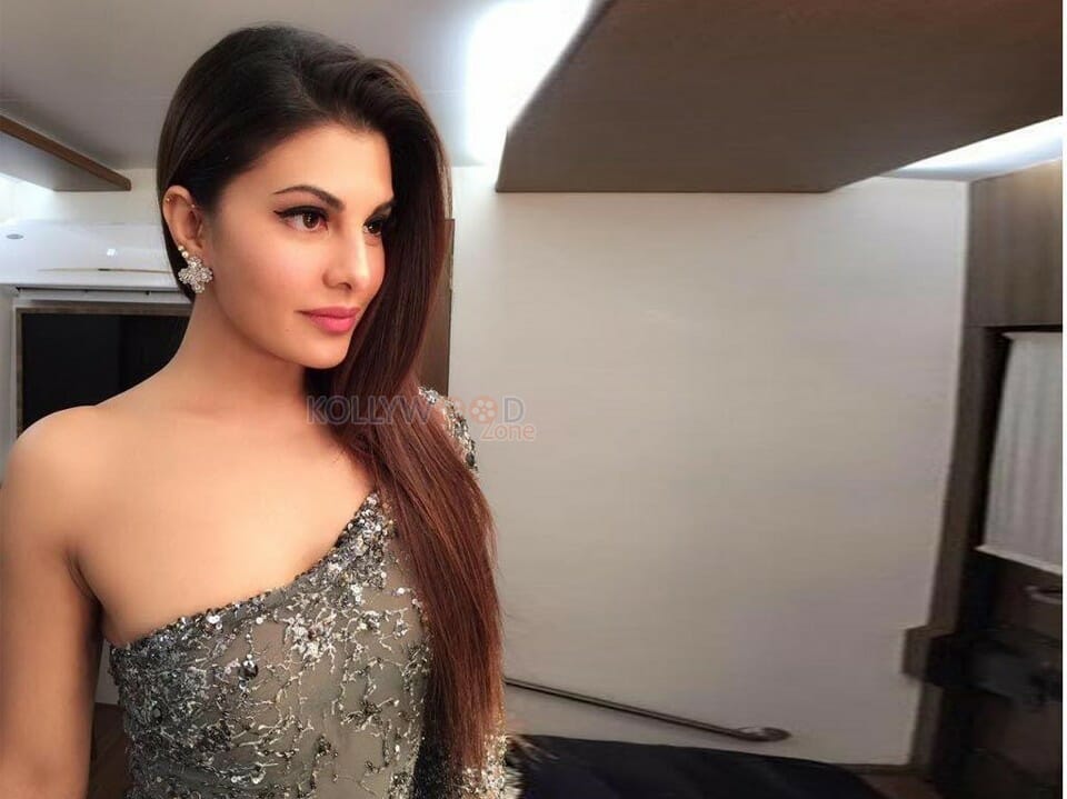 Jacqueline Fernandez Unseen Sexy Photos