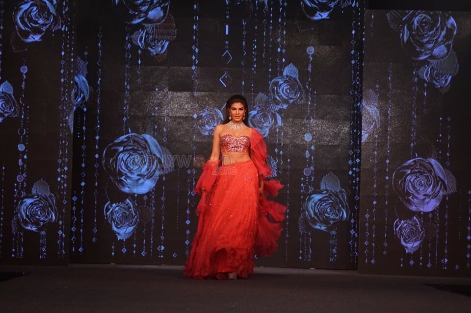 Jacqueline Fernandez Walks The Ramp As Showstopper For Designer Shehlaa Khan At The Wedding Junction Show Photos