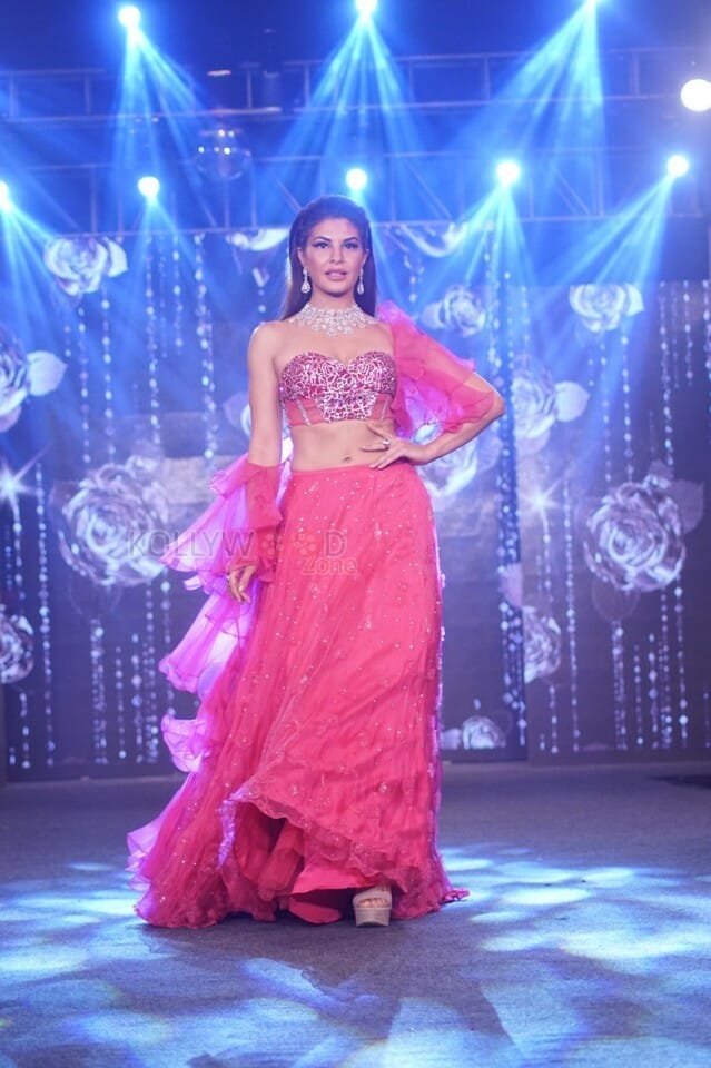 Jacqueline Fernandez Walks The Ramp As Showstopper For Designer Shehlaa Khan At The Wedding Junction Show Photos