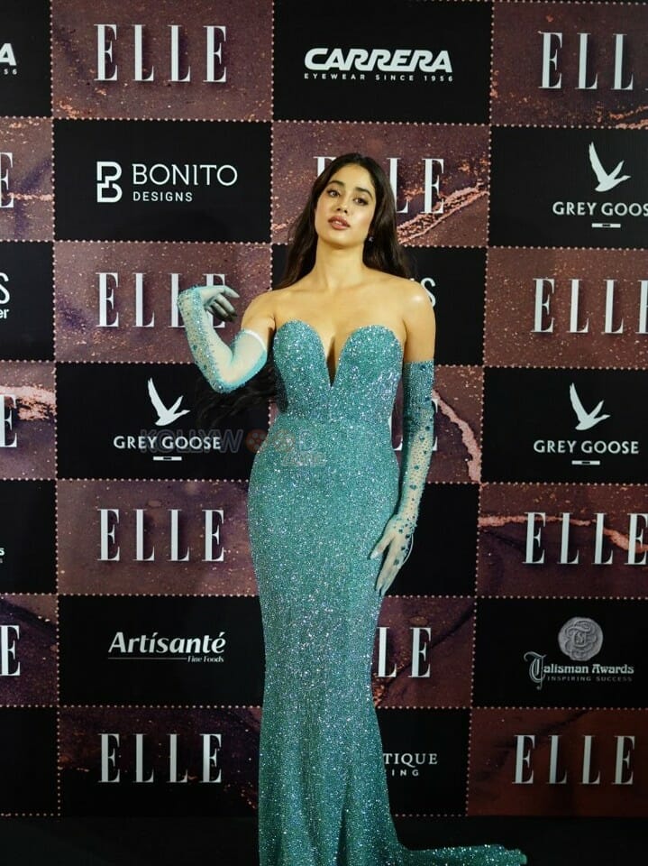 Janhvi Kapoor Elle Event Photo 01