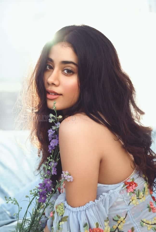 Janhvi Kapoor Vogue Photo 01