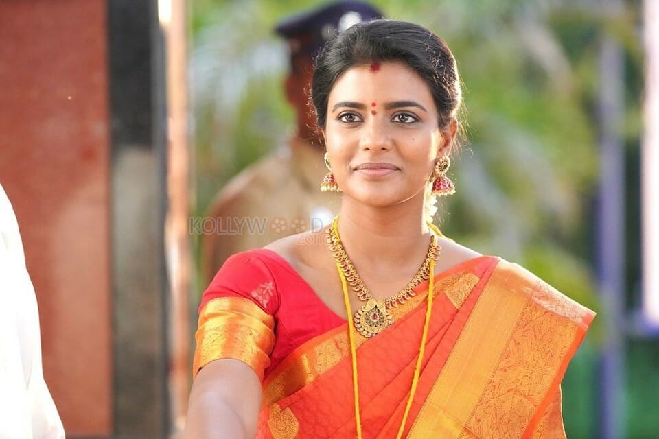 Ka Pae Ranasingam Movie Heroine Aishwarya Rajesh Photos