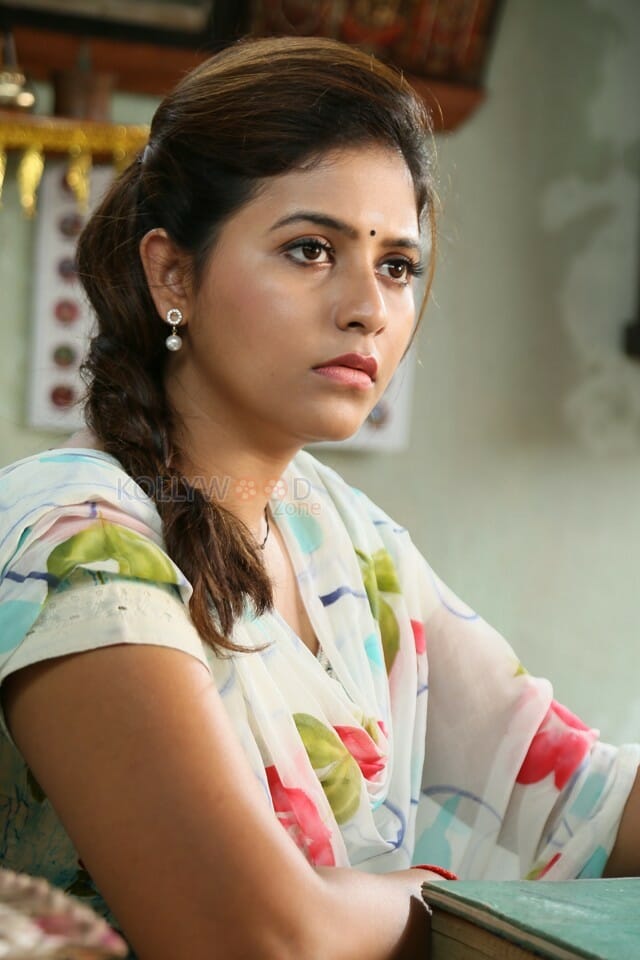 Kaali Tamil Movie Heroine Anjali Photos