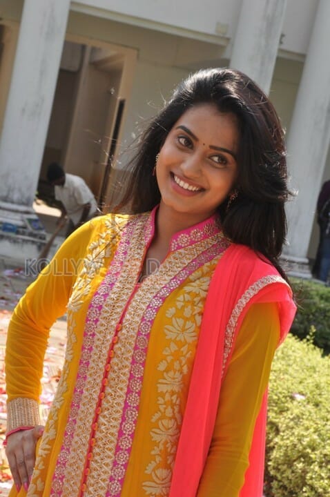 Kalkandu Movie Heroine Dimple Chopade Photos