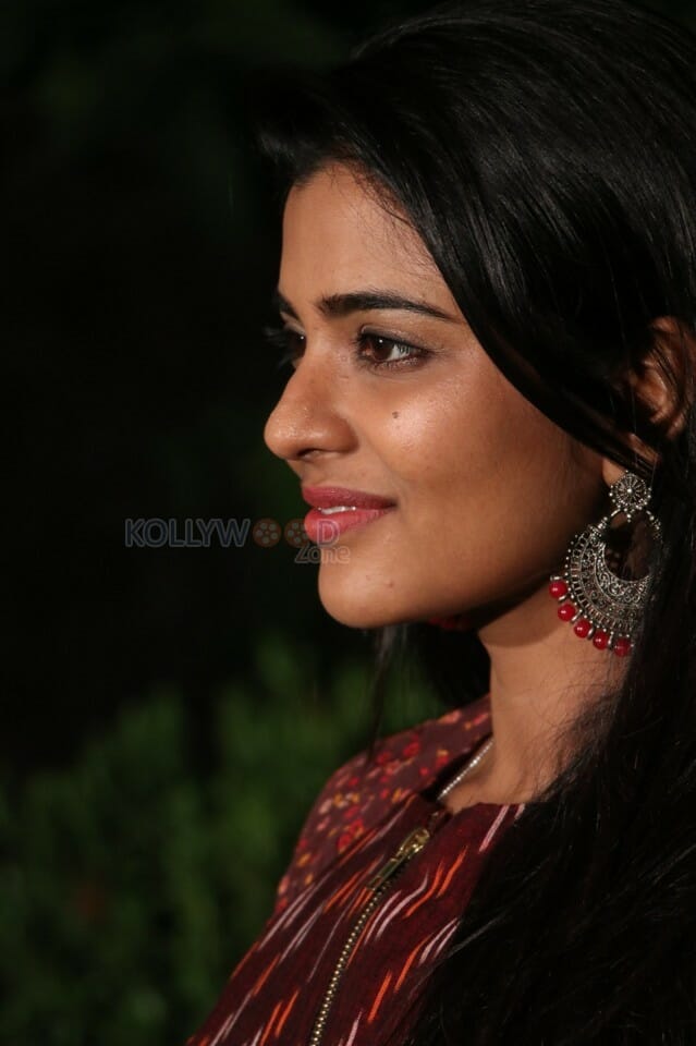 Kanaa Heroine Aishwarya Rajesh Photos