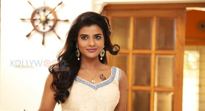 Kattapava Kaanom Movie Heroine Aishwarya Rajesh Photos