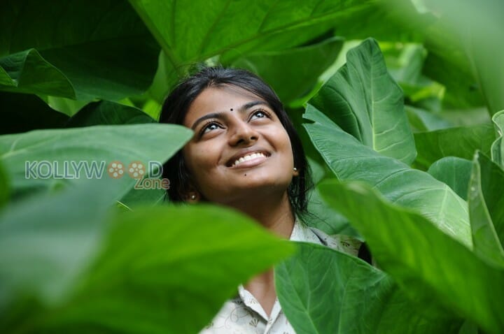 Kayal Movie Heroine Anandhi Photos