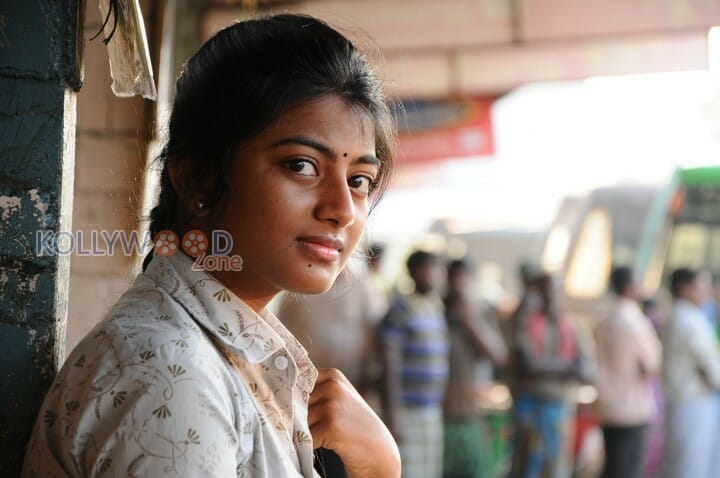 Kayal Movie Heroine Anandhi Photos