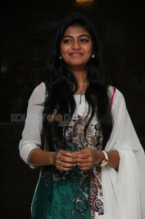 Kayal Movie Heroine Anandhi Pictures