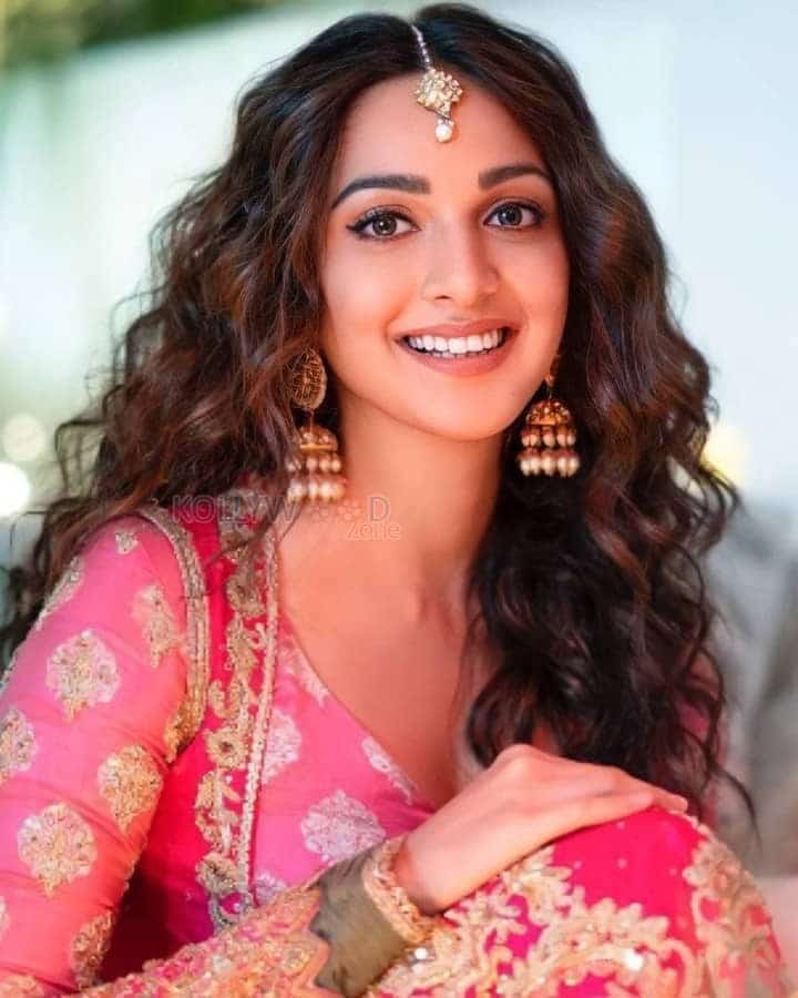 Kiara Advani Diwali Photoshoot Pictures 01