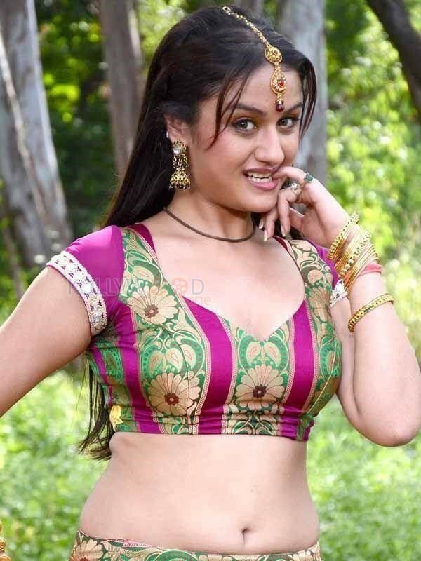 Kollywood Actress Sonia Agarwal Photos