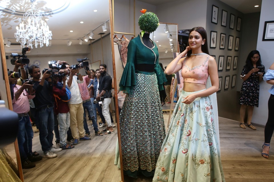 Kriti Kharbanda At The Launch Of Bride Baraat Collection At Kalki Store In Santacruz Photos