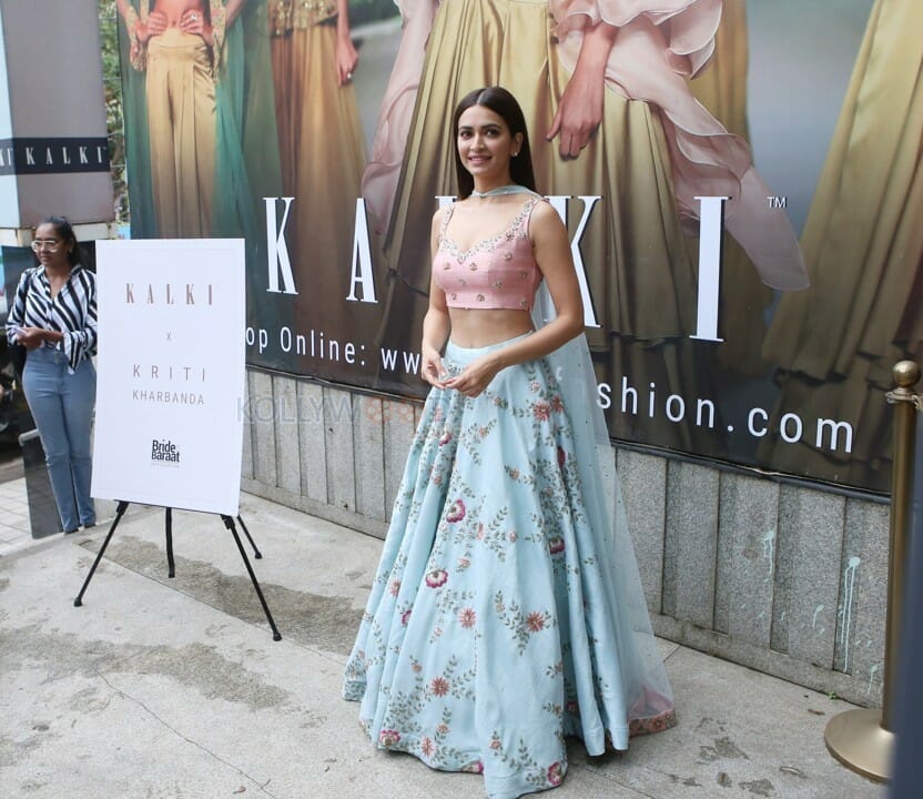 Kriti Kharbanda At The Launch Of Bride Baraat Collection At Kalki Store In Santacruz Photos