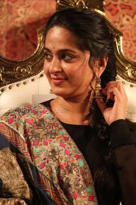 Lingaa Movie Heroine Anushka Shetty Photos