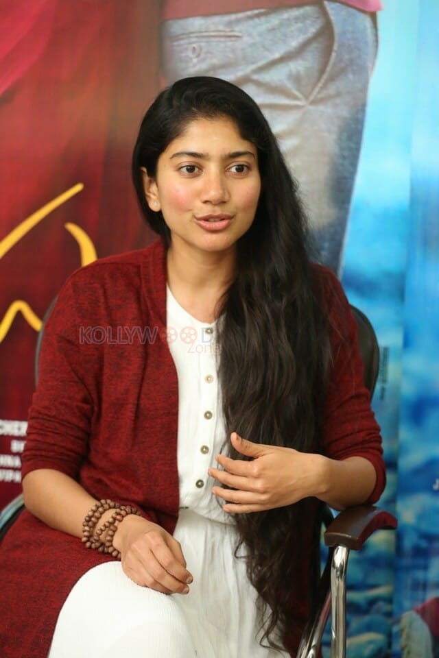 Maari Heroine Sai Pallavi Interview Stills